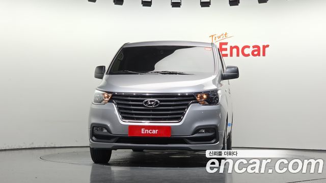 Hyundai Grand Starex Van 3-Seater Smart 2021 — фото 3
