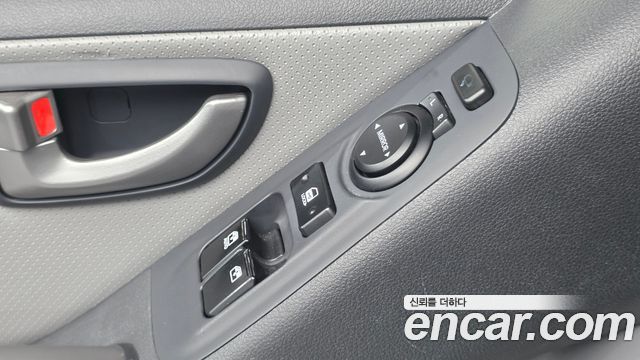 Hyundai Grand Starex Van 3-Seater Smart 2021 — фото 11