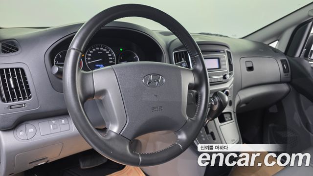 Hyundai Grand Starex Van 3-Seater Smart 2021 — фото 13