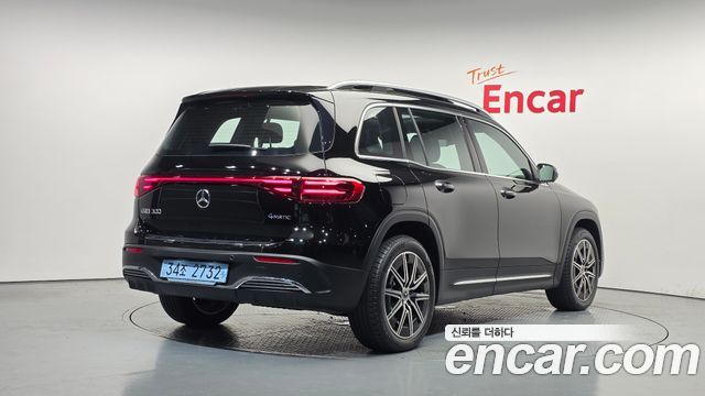 Mercedes-Benz EQB (X243) EQB300 4MATIC AMG Line 2026 — фото 2