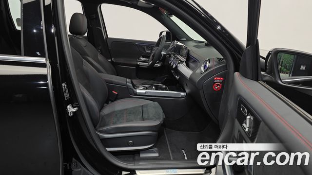 Mercedes-Benz EQB (X243) EQB300 4MATIC AMG Line 2026 — фото 11