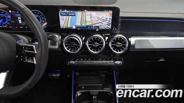 Mercedes-Benz EQB (X243) EQB300 4MATIC AMG Line 2026 — фото 16