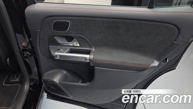 Mercedes-Benz EQB (X243) EQB300 4MATIC AMG Line 2026 — фото 25