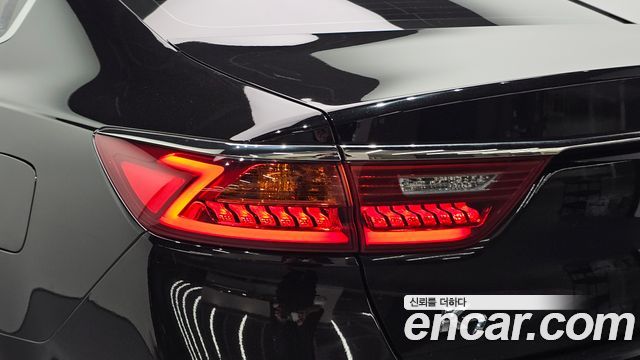 Kia K7 2.4 GDI Prestige 2019 — фото 23