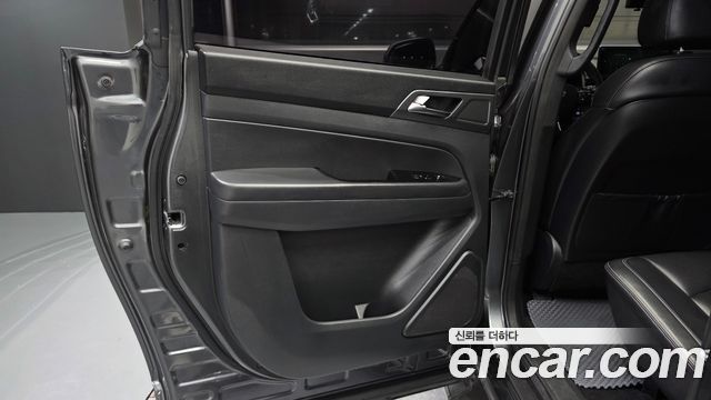 KG Mobility (SsangYong) Rexton Sports Khan Diesel 2.2 4WD Culman Prestige 2024 — фото 25