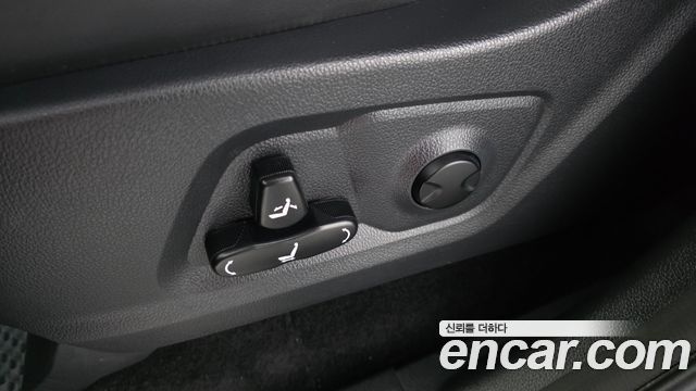 KG Mobility (SsangYong) Rexton Sports Khan Diesel 2.2 4WD Culman Prestige 2024 — фото 31