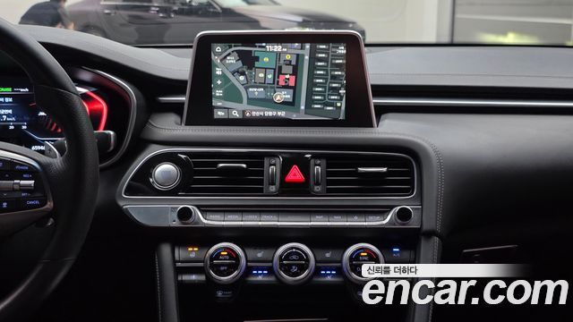 Genesis G70 3.3T Sport AWD Prestige 2019 — фото 16