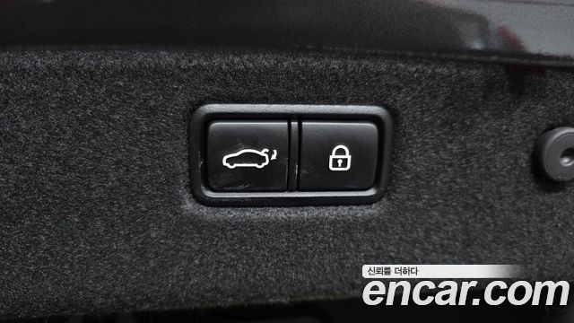 Genesis G70 3.3T Sport AWD Prestige 2019 — фото 22