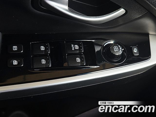 KG Mobility (SsangYong) Korando C 2.0 RX 2WD DLX 2015 — фото 20