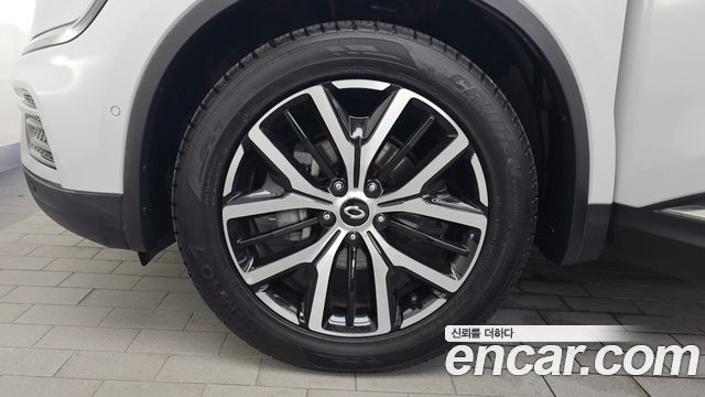 Renault Korea QM6 2.0 GDe RE Signature 2WD 2021 — фото 5