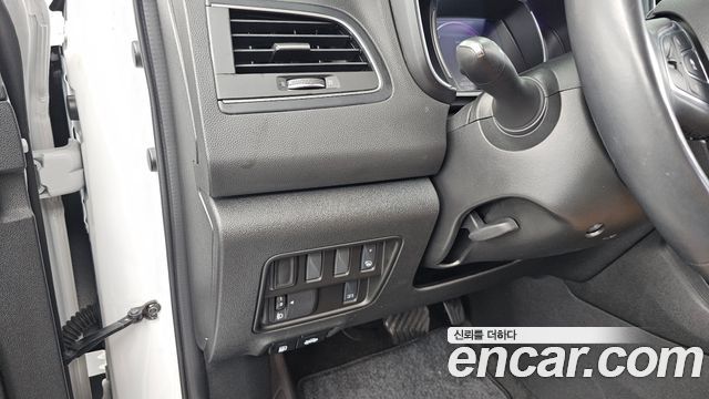 Renault Korea QM6 2.0 GDe RE Signature 2WD 2021 — фото 28
