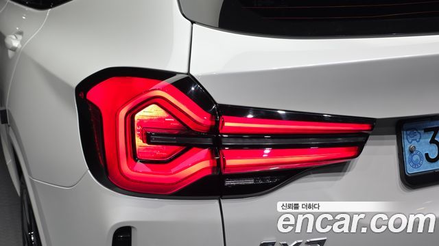 BMW iX3 M Sports 2023 — фото 23