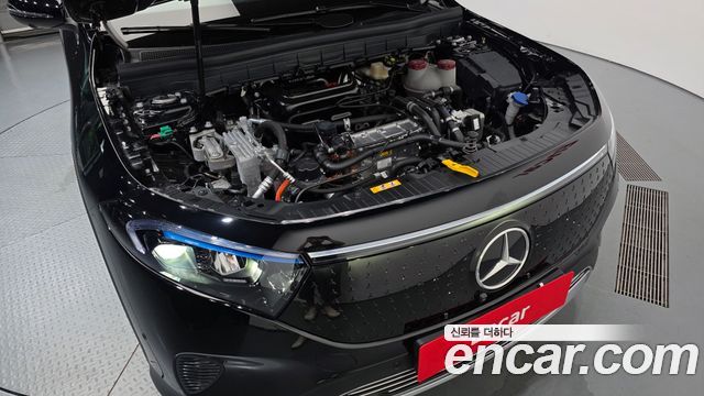 Mercedes-Benz EQB (X243) EQB300 4MATIC Progressive 2026 — фото 6