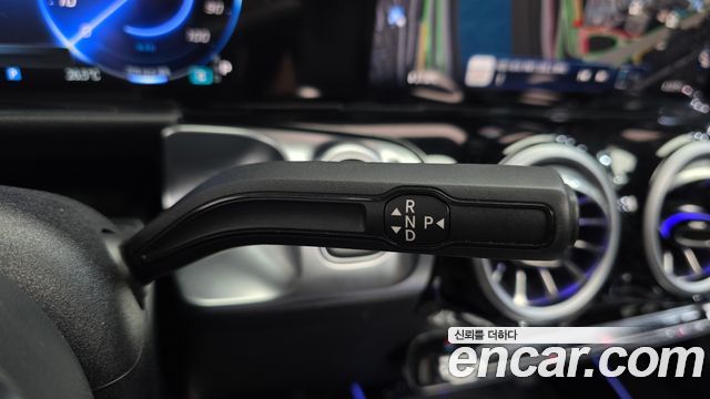 Mercedes-Benz EQB (X243) EQB300 4MATIC Progressive 2026 — фото 9