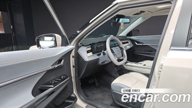 KG Mobility (SsangYong) Torres EVX E7 2024 — фото 10