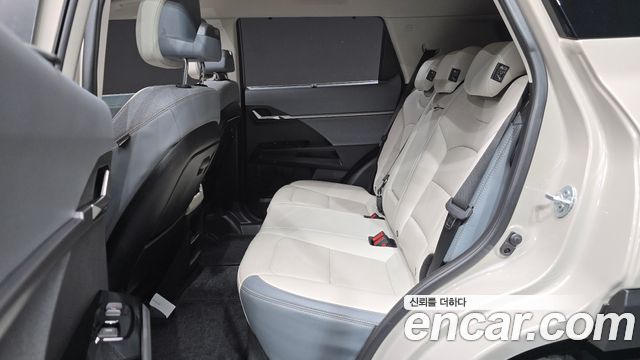 KG Mobility (SsangYong) Torres EVX E7 2024 — фото 12