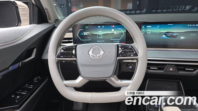 KG Mobility (SsangYong) Torres EVX E7 2024 — фото 13