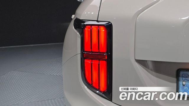 KG Mobility (SsangYong) Torres EVX E7 2024 — фото 23