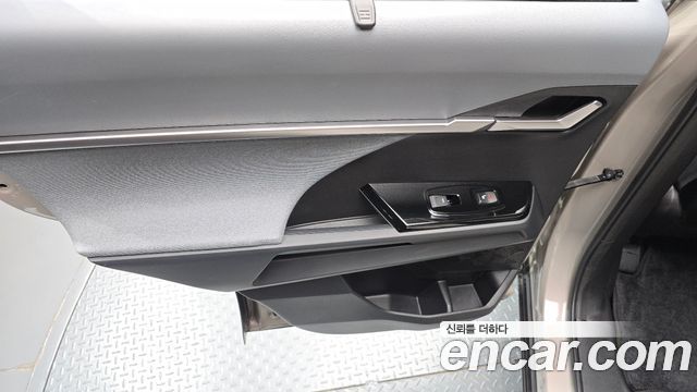 KG Mobility (SsangYong) Torres EVX E7 2024 — фото 25