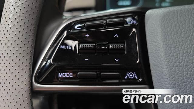 KG Mobility (SsangYong) Torres EVX E7 2024 — фото 27
