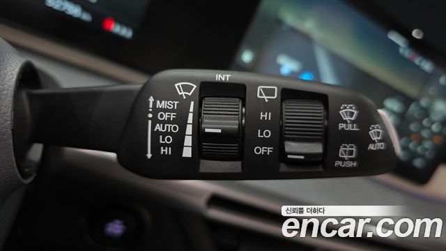 KG Mobility (SsangYong) Torres EVX E7 2024 — фото 30