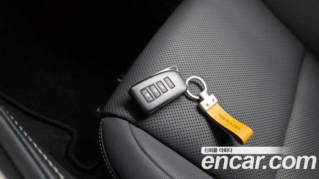 Lexus NX300h Executive 2021 — фото 16