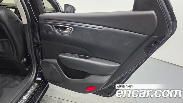 Renault Korea SM6 2.0 GDe SE 2017 — фото 25