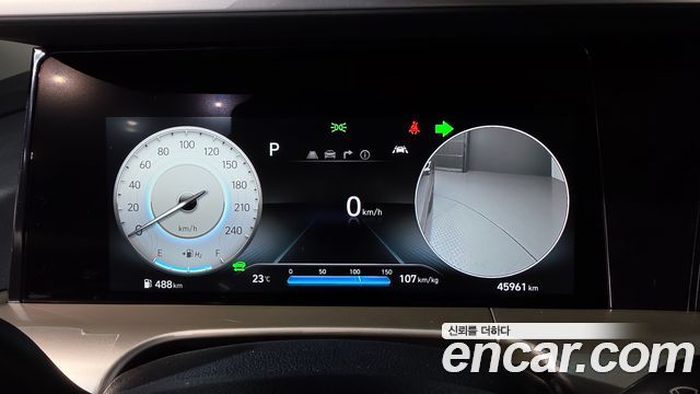 Hyundai Nexo Premium 2023 — фото 8