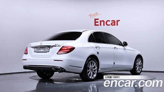 Mercedes-Benz E-Class (W213) E300 4MATIC Exclusive 2020 — фото 2