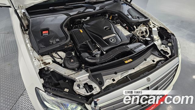 Mercedes-Benz E-Class (W213) E300 4MATIC Exclusive 2020 — фото 6