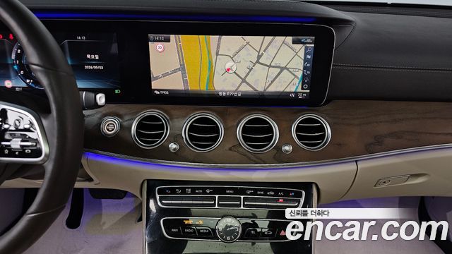 Mercedes-Benz E-Class (W213) E300 4MATIC Exclusive 2020 — фото 12