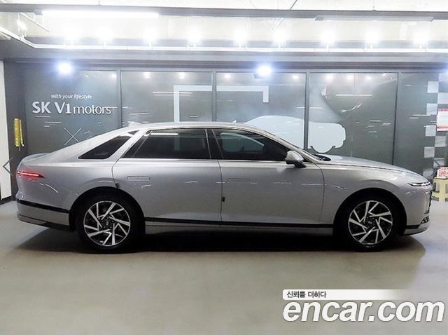 Hyundai Grandeur (GN7) 3.5 LPG 2WD (Taxi) Deluxe 2024 — фото 3