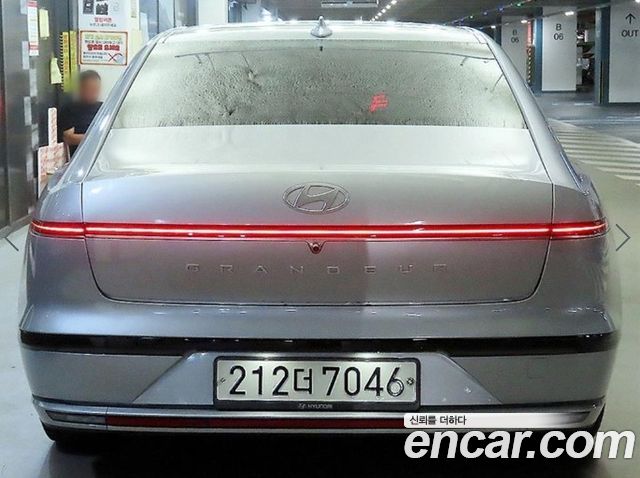 Hyundai Grandeur (GN7) 3.5 LPG 2WD (Taxi) Deluxe 2024 — фото 5