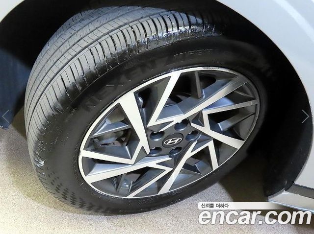 Hyundai Grandeur (GN7) 3.5 LPG 2WD (Taxi) Deluxe 2024 — фото 24