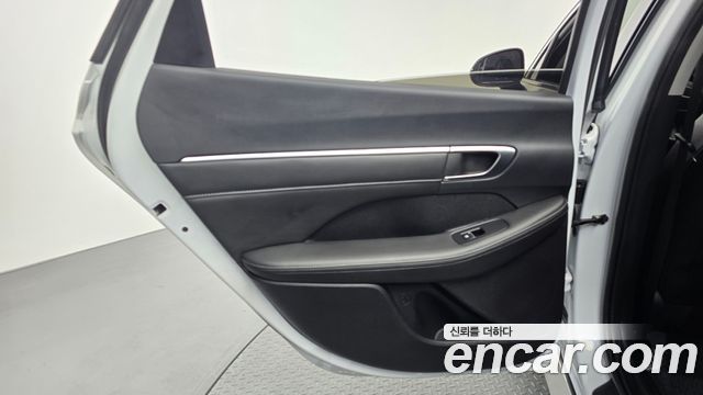 Hyundai Sonata The Edge (DN8) 2.0 LPG(Taxi) Mobility 2025 — фото 25