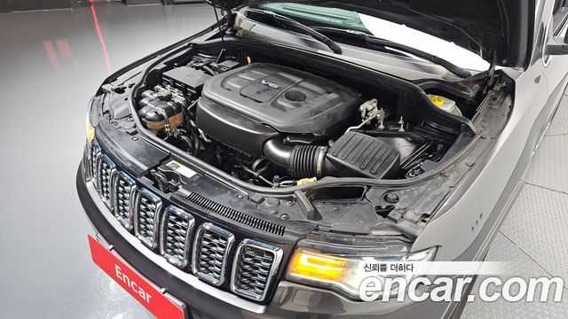 Jeep Grand Cherokee 3.6 Limited WK2 2018 — фото 6