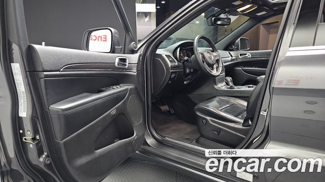 Jeep Grand Cherokee 3.6 Limited WK2 2018 — фото 10