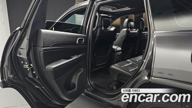 Jeep Grand Cherokee 3.6 Limited WK2 2018 — фото 16