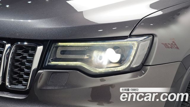 Jeep Grand Cherokee 3.6 Limited WK2 2018 — фото 28