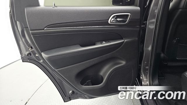 Jeep Grand Cherokee 3.6 Limited WK2 2018 — фото 31
