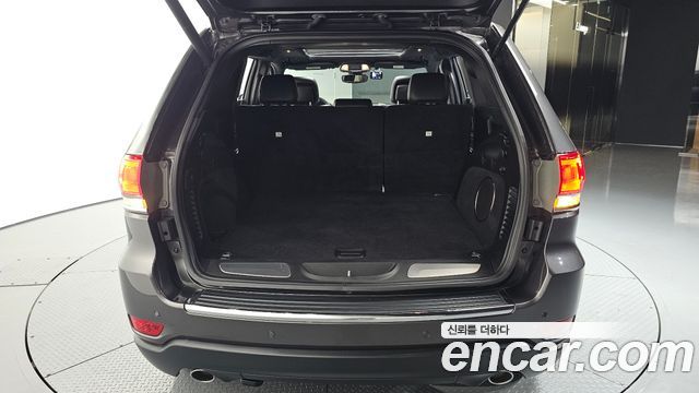 Jeep Grand Cherokee 3.6 Limited WK2 2018 — фото 38