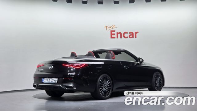 Mercedes-Benz CLE-Class (C236) CLE200 Cabriolet 2025 — фото 2