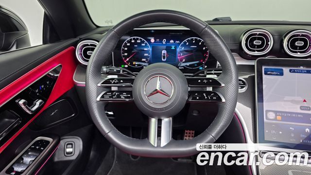 Mercedes-Benz CLE-Class (C236) CLE200 Cabriolet 2025 — фото 17