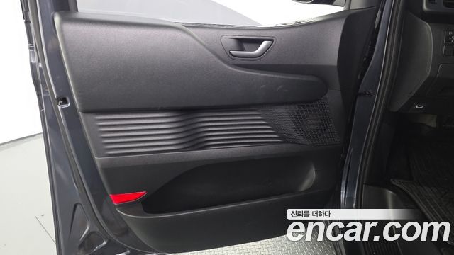Hyundai Staria Cargo 3-Seater Modern 2023 — фото 24