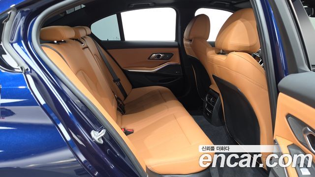 BMW 3 Series (G20) 320i M Sport 2025 — фото 11