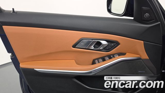 BMW 3 Series (G20) 320i M Sport 2025 — фото 24