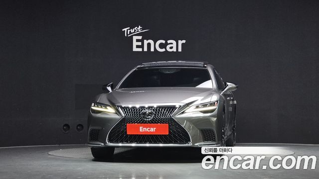 Lexus LS500 (V) 3.5 Luxury AWD 2021 — фото 3