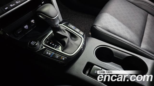 Kia Seltos Gasoline 1.6 Turbo 2WD Prestige 2022 — фото 9