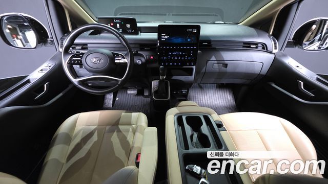 Hyundai Staria 4WD Tourer 11-Seater Modern 2023 — фото 7