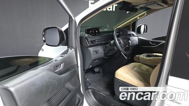 Hyundai Staria 4WD Tourer 11-Seater Modern 2023 — фото 10